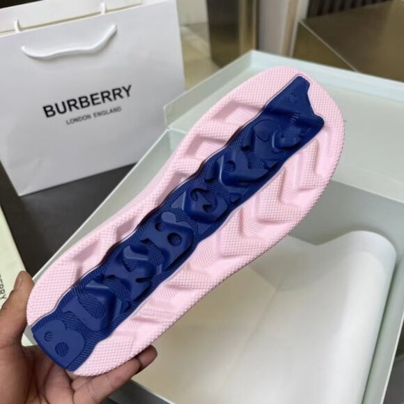 BURBERRY BOX Pink splice SNEAKERS - Picture 6 of 9